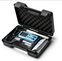 Hanna pH/EC/TDS/Sıcaklık Ölçer  0.0. 14.0 pH / 0 – 6000 µS/cm / 0..3000 ppm / 0..70 °C